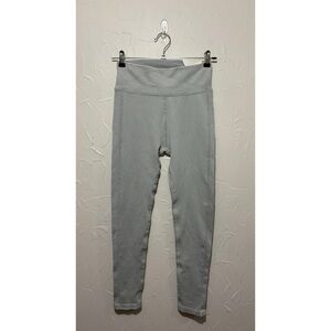 NWT Offline by Aerie grey high-rise seamless ribbed 7/8 leggings (small)
